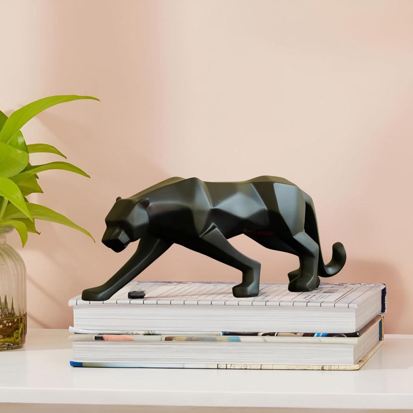 Black Panther Jaguar (26cm x 6.5cm x 8.5 cm)