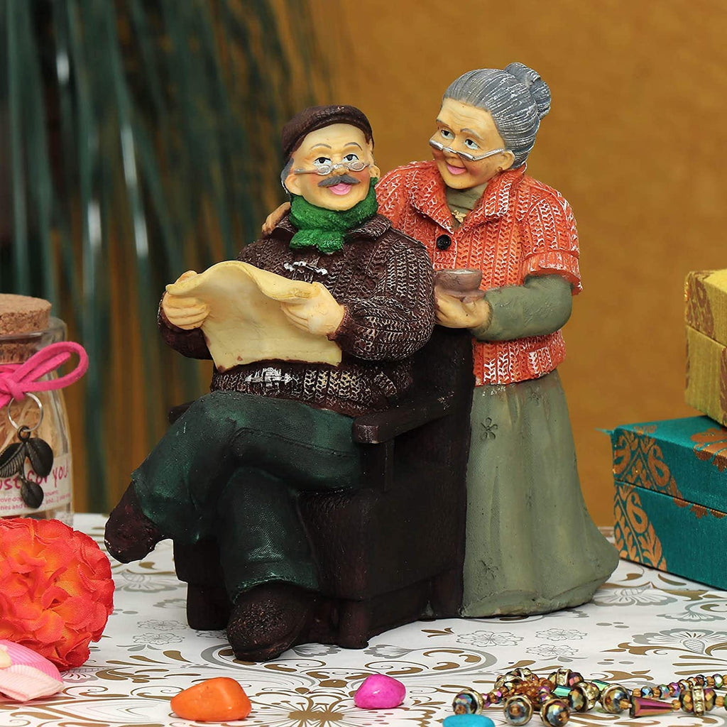 Beautiful Hand Painted |Medium Size Resin Sitting Romantic Couple for Home Decor