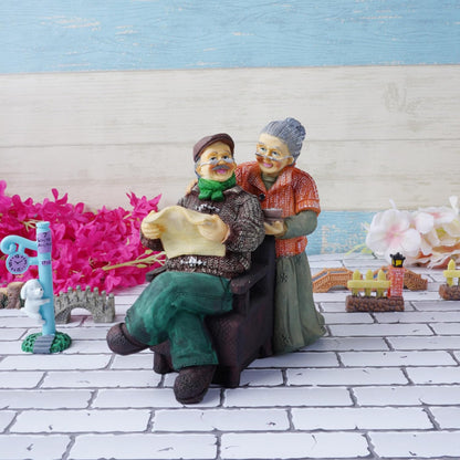 Beautiful Hand Painted |Medium Size Resin Sitting Romantic Couple for Home Decor