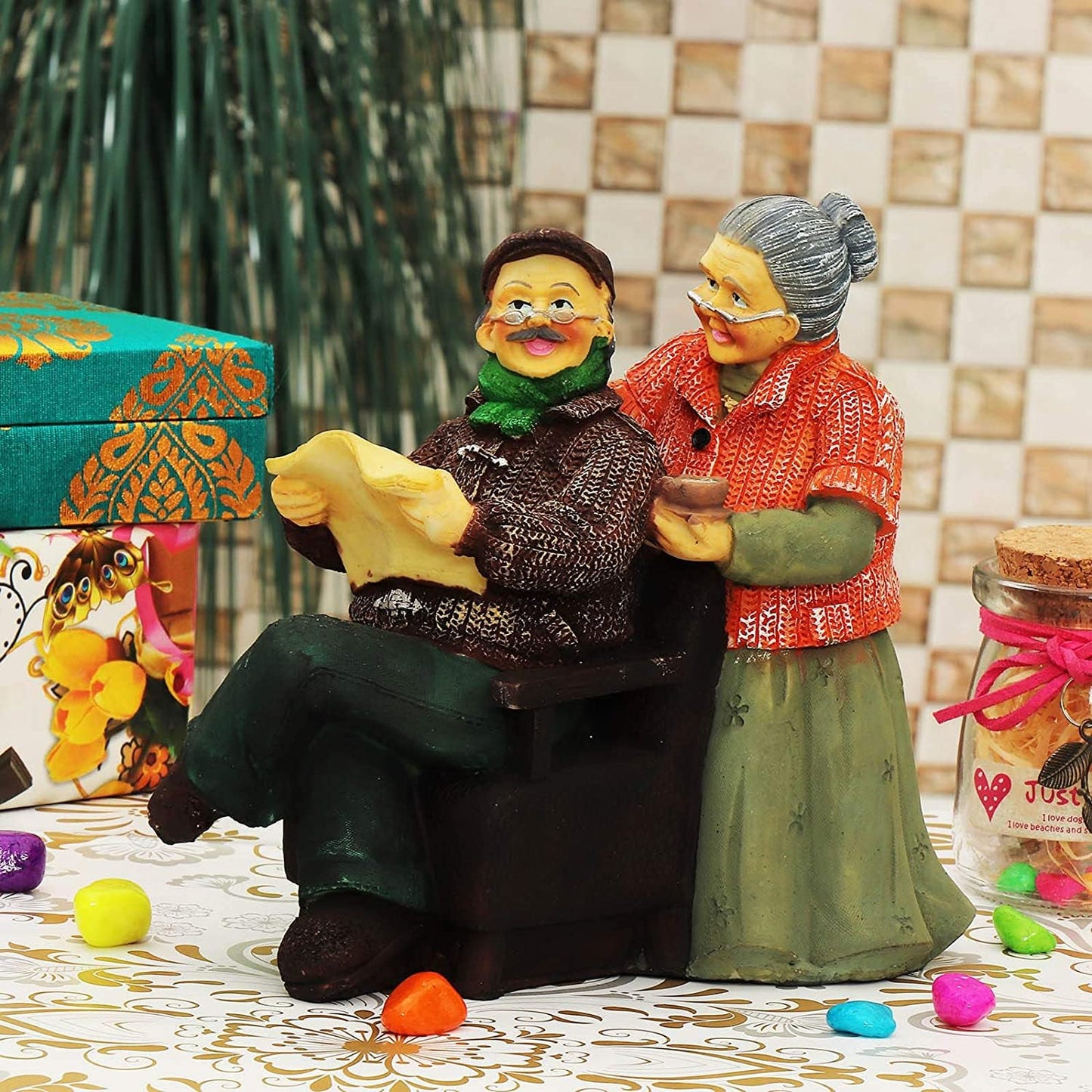 Beautiful Hand Painted |Medium Size Resin Sitting Romantic Couple for Home Decor